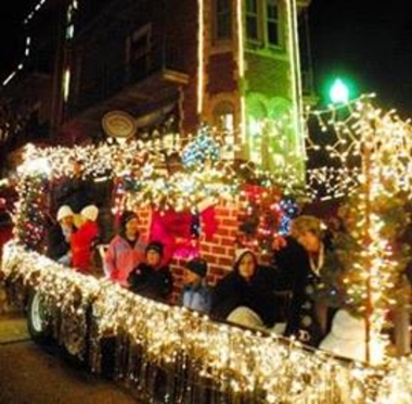 eureka springs christmas parade postponed to monday dec eureka springs christmas parade 2019