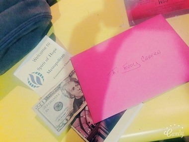 Envelope Cabrera received containing $20 tip and church pamphlet. Facebook photo.